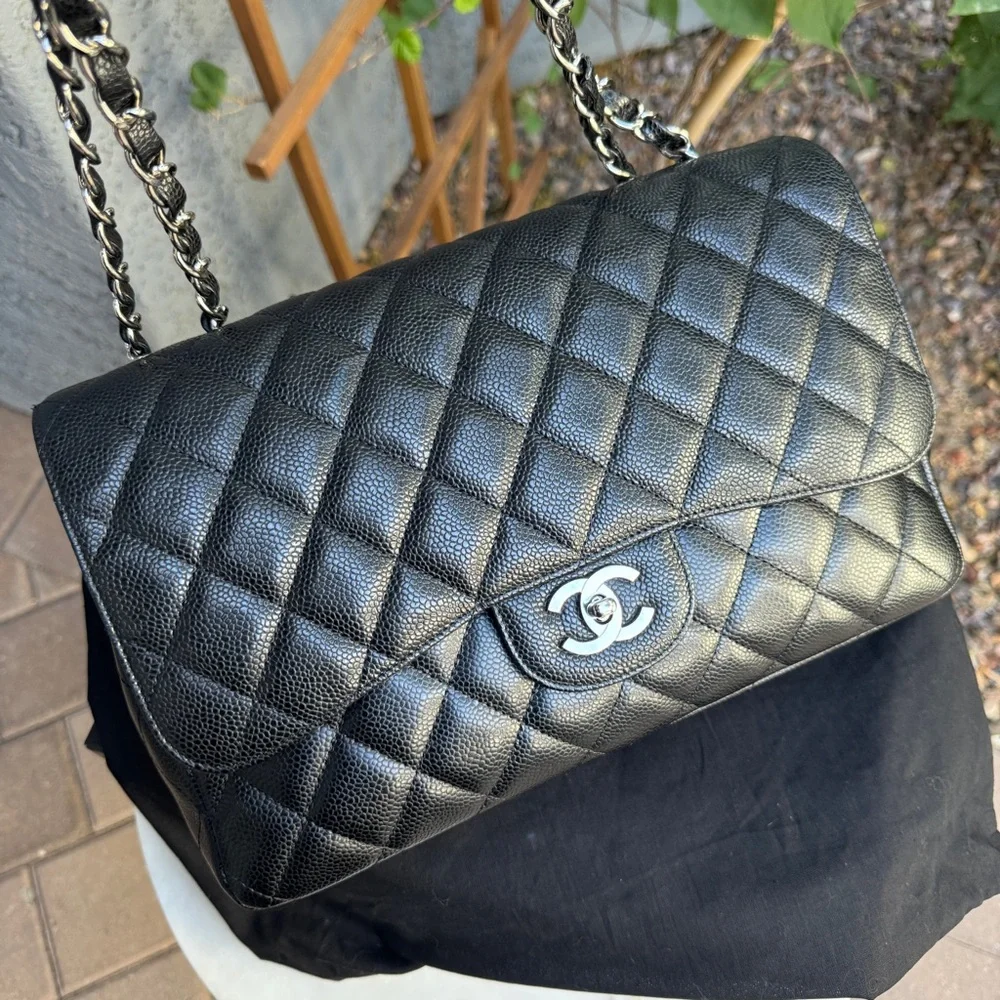 SOLD Chanel Caviar Leather Jumbo Single Flap Shoulder Bag - Picture 4 of 16